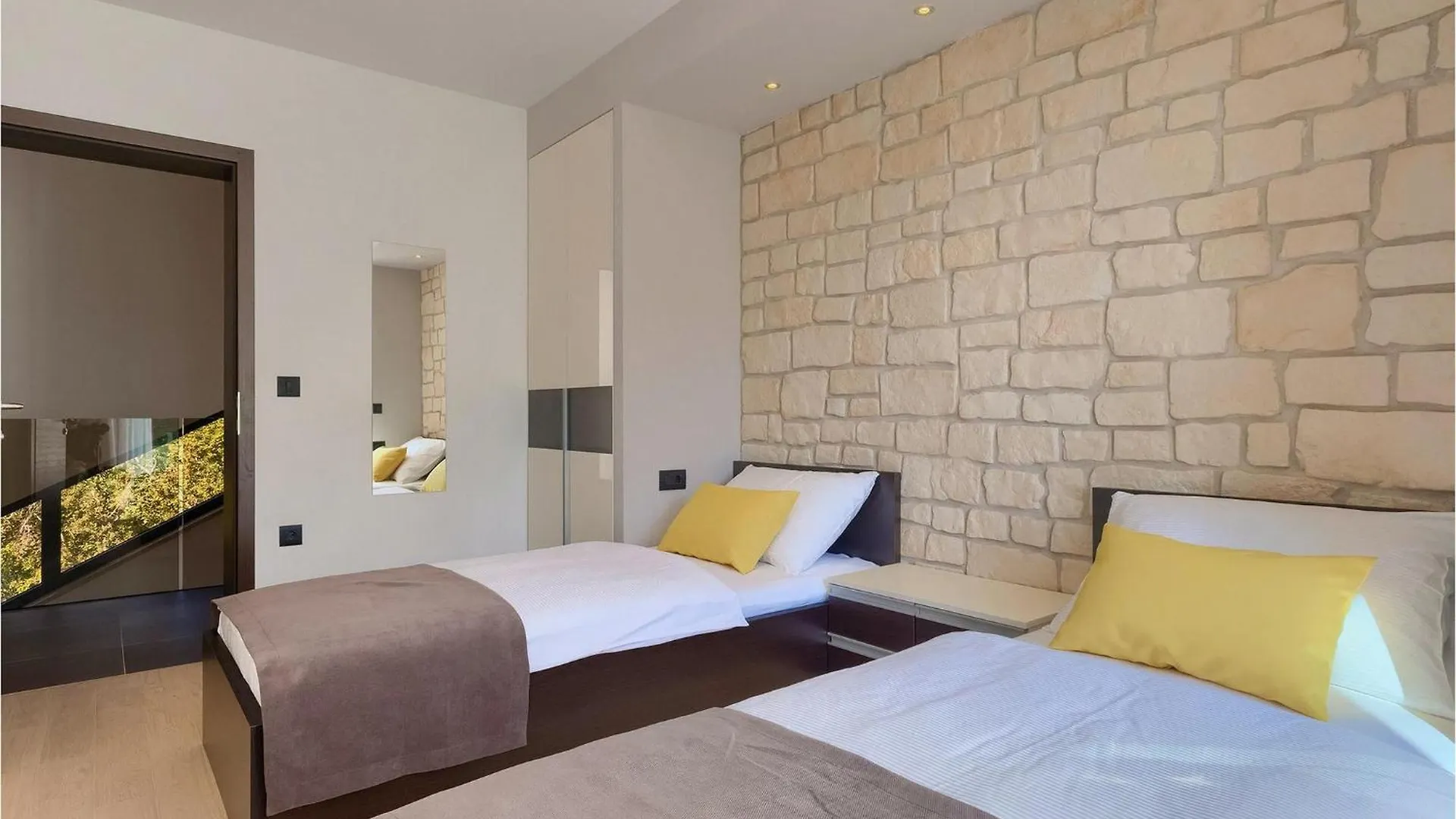 Holiday home Villa Infinity Grmani
